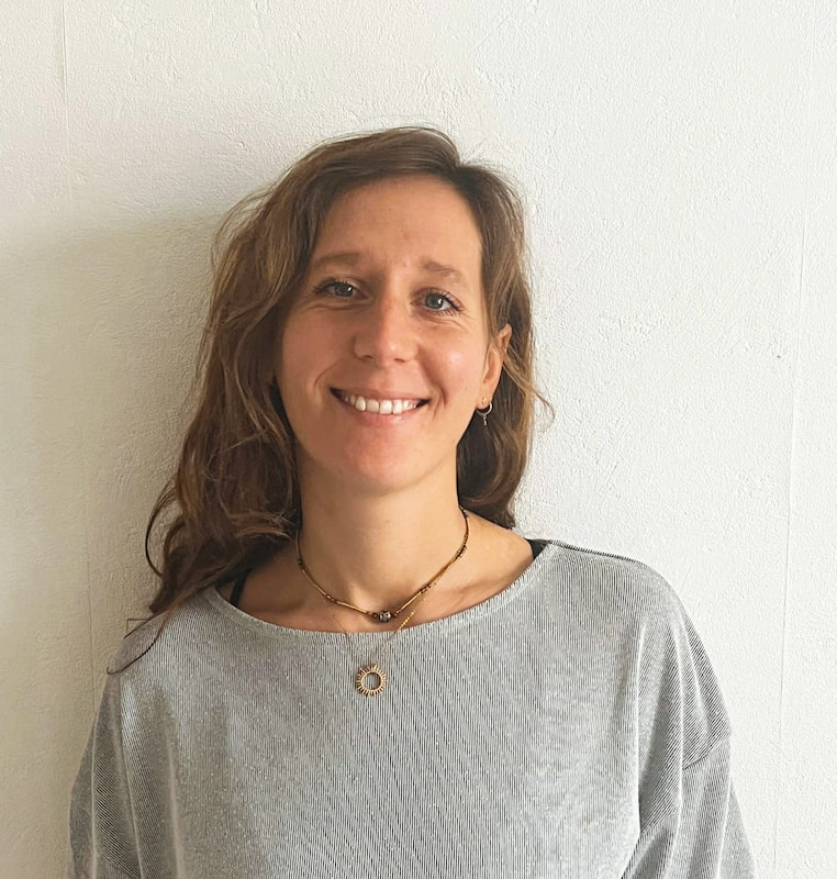 portrait de floriane d'ersu qui est chiropracteur à angers